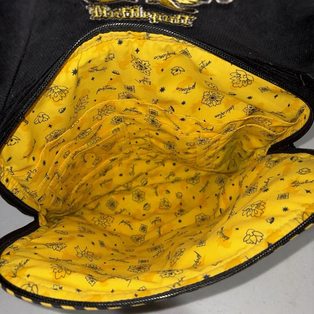 RARE Vera Bradley Harry Potter Hufflepuff Campus Backpack Black Yellow Quilted